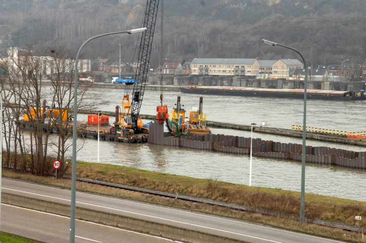 Flémalle. Travaux à l'écluse d'Ivoz-Ramet.