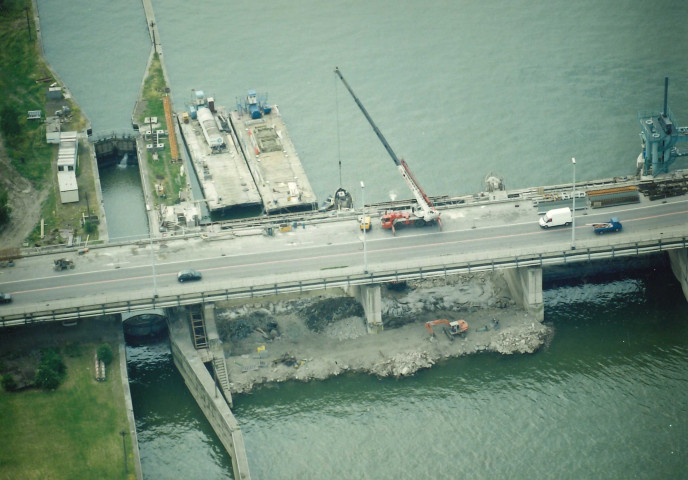 Namur. Wépion. Evolution d'un chantier d'aménagement d'un giratoire (Long point).