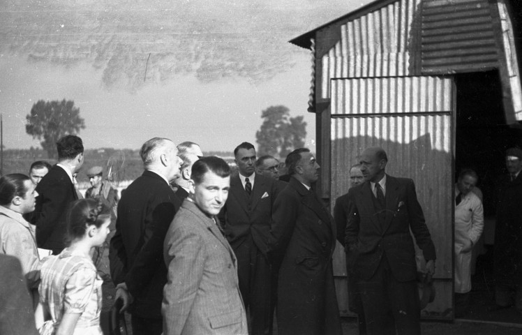 Halle. Inauguration de la passerelle de Malaheide sur le Canal Bruxelles-Charleroi.