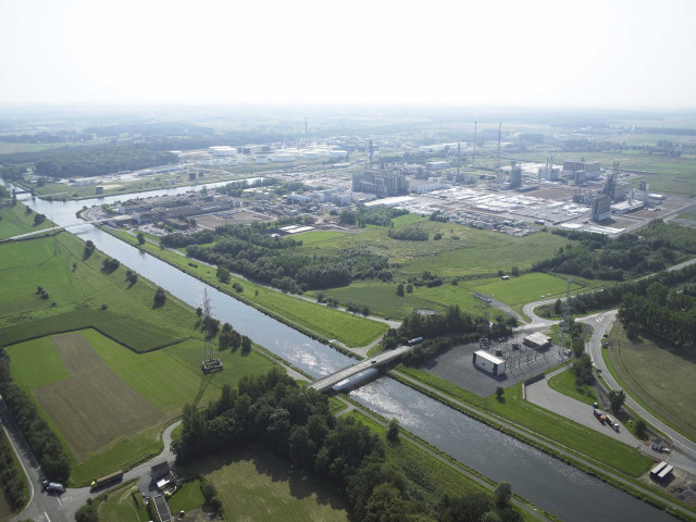 Seneffe. Feluy. Canal Charleroi-Bruxelles.