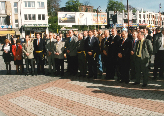 Verviers. Gare centrale. Présentation du cahier "Verviers" et inauguration du rond-point "Victoire".