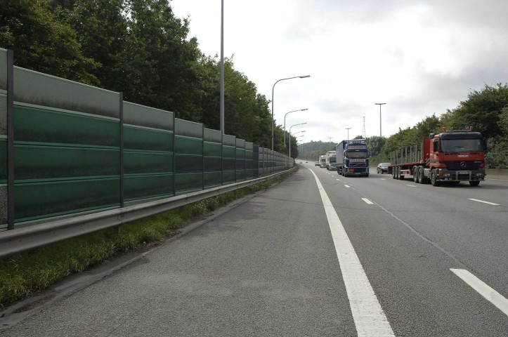Namur. Beez. E411. Radar sur autoroute.