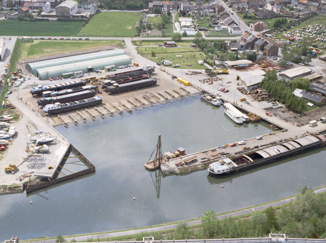 Pont-de-Loup. Zone portuaire du Dria.