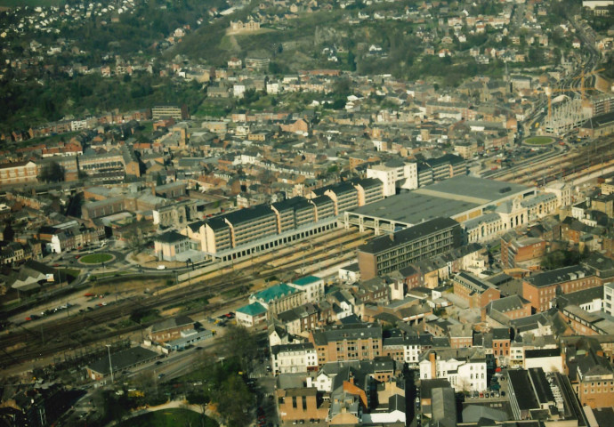 Namur. Aménagements du Boulevard du Nord. Giratoires, CAMET et dalle de la gare.