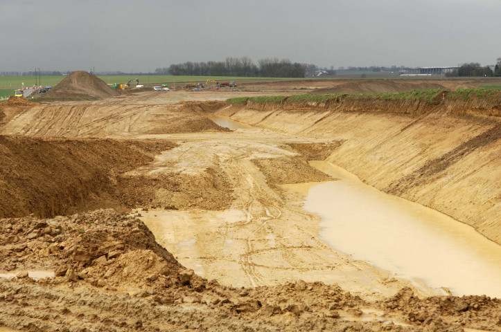 Nivelles. Thines. Contournement de Nivelles-Sud. Construction de la dernière phase d'accès au ring 24 (Genappe - Thines - Nivelles).
