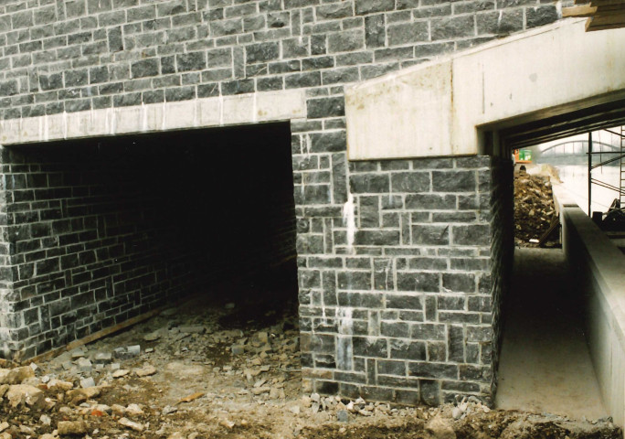 Merbes-le-Château. Evolution du chantier de la construction du nouveau pont-route sur la Sambre.