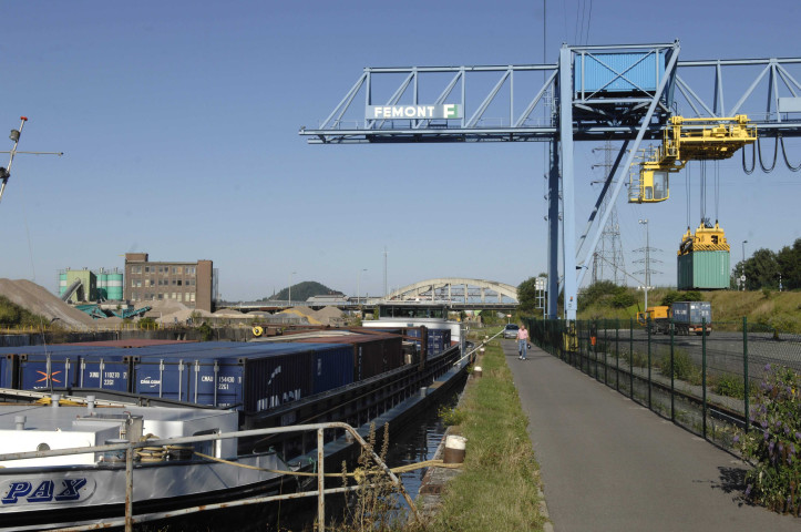 Aiseau-Presles. Port multimodal.