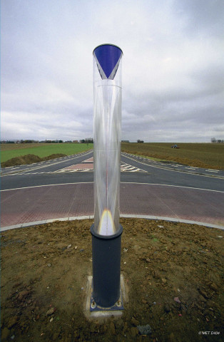 Waremme. Geer. RN 69-637. Giratoire. Installations lumineuses de jour et de nuit.