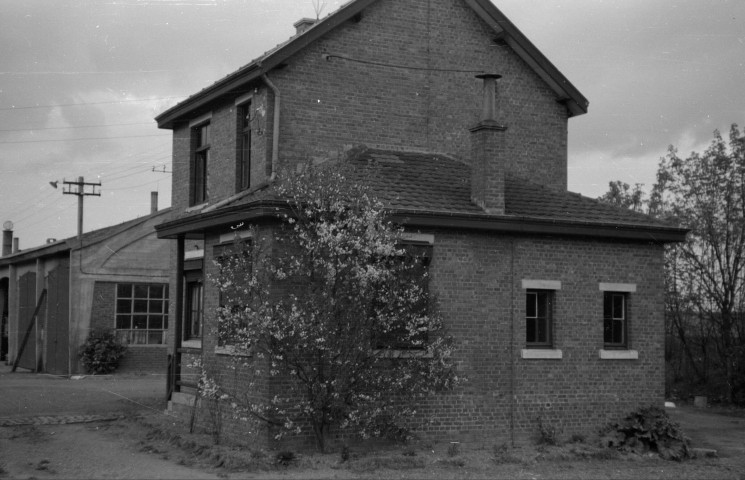 Beauraing. Bâtiment de la Régie des routes.