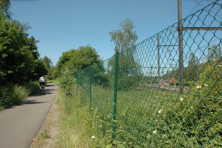 Roux et Courcelles. Ancienne ligne SNCB 112A. RAVeL.