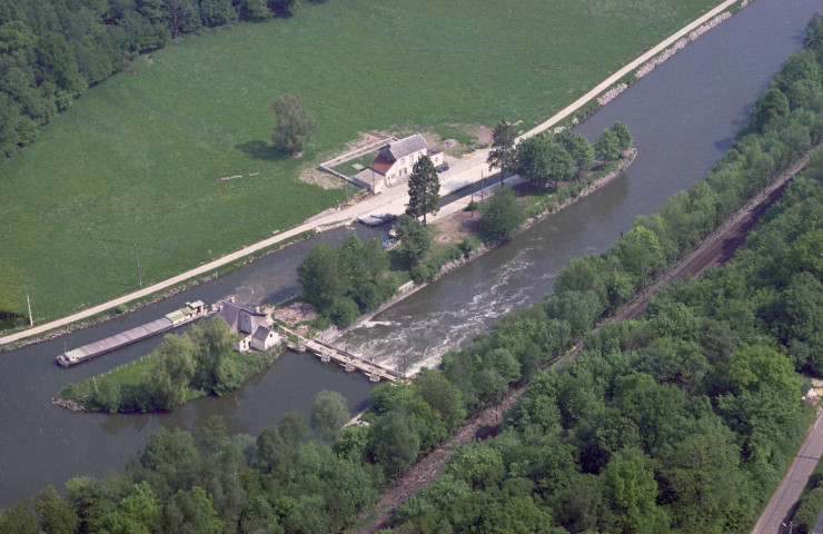 Barrage et écluse n°7 du Trou d'Aulne.