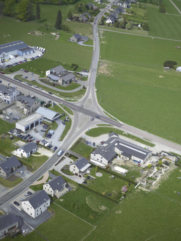 Libramont-Chevigny. Neuvillers. Carrefour de la N40.