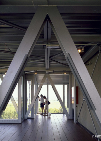 Braine-le-Comte. Plan incliné de Ronquières. Intérieurs et extérieurs du "Visitor centre".