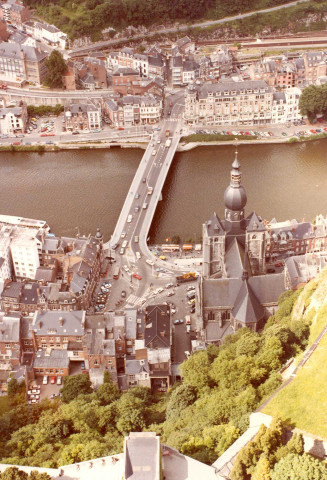 Vues aériennes de Dinant