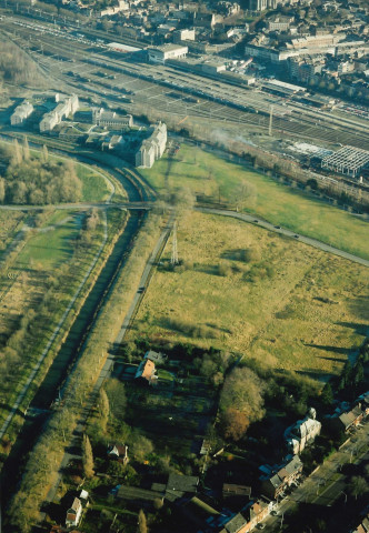 Mons. Cuesmes. Futur centre de regroupement de produits de dragage.