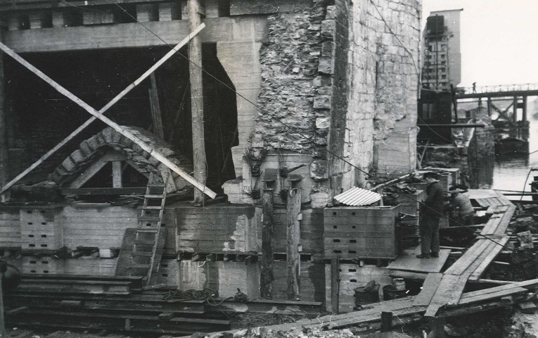 Relèvement du Pont des Trous et fouilles