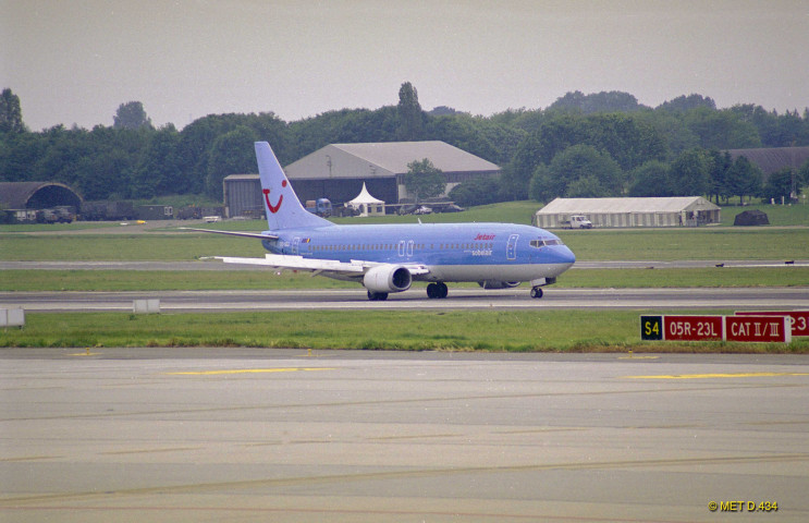 Grâce-Hollogne. Aéroport de Bierset. Avions des sociétés "Jetair" et "Sobelair".