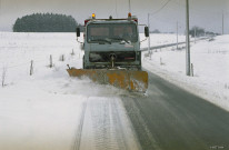 Rendeux. Service d'hiver. Chasse-neige. Epandeuse.