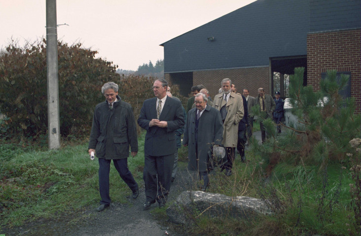 Rochefort. Visite de Michel Lebrun, ministre de l'Aménagement du territoire, de l'Équipement et des Transports.