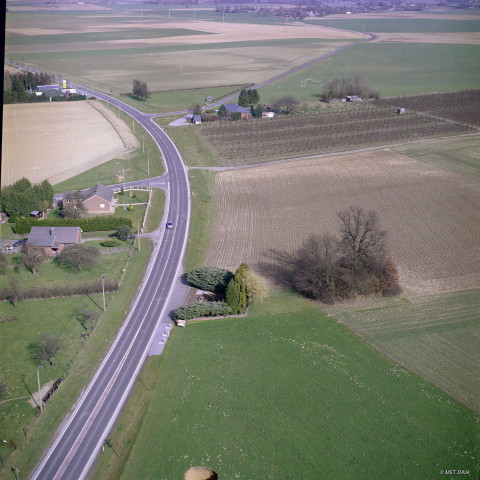 Geer. Omal. Campagne des 5 tombes. Tombe romaine du Tumulus.