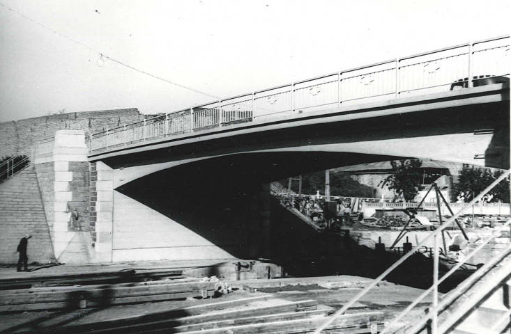 Pont et écluse sur l'Escaut - actuelle rue des ponts