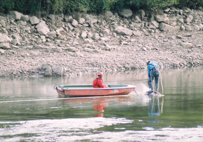 Hastière. Barrage n°1.