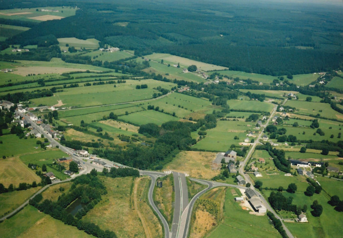 France. Rocroi. Départementale 985.