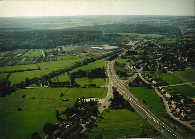 Couvin. Frasnes. Aménagements de la chaussée (berne centrale et bas côtés)