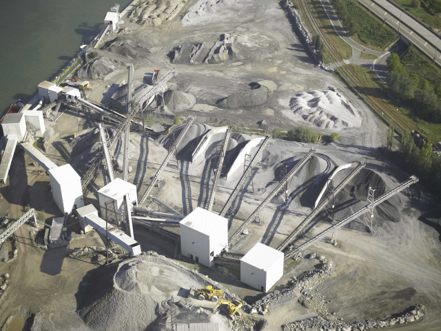 Engis. Hermalle-sous-Huy. Vues aériennes.