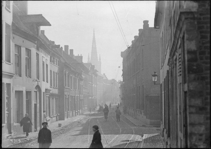 Louvain. Demi-rue et rue de Malines.