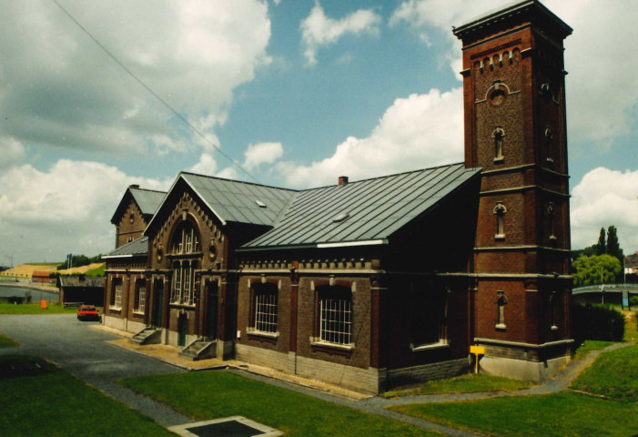 Le Roeulx. Thieu. Ascenseur n°4. Bâtiments de service.