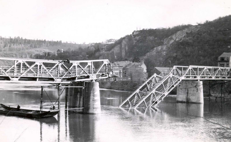 Pont détruit