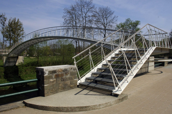 Hotton. Aménagements pour vélos.