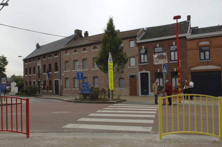 Blégny. Mortier. Inauguration dans une école par M. le ministre Daerden.