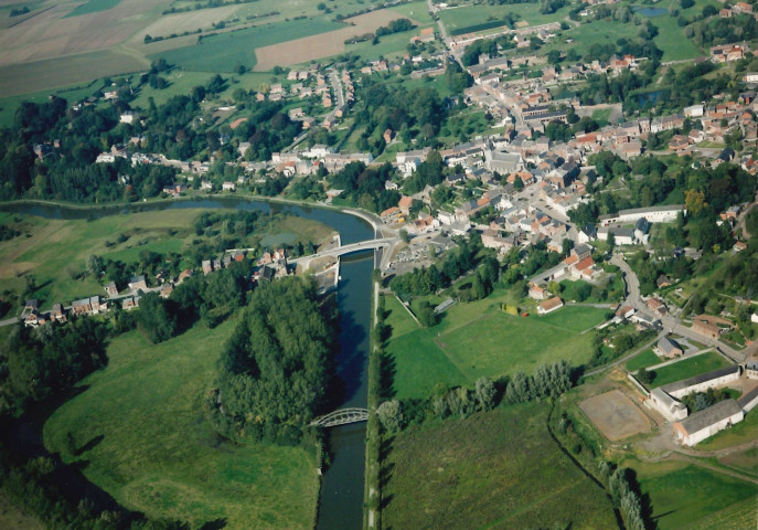Merbes-le-Château. Nouveau pont-route sur la Haute-Meuse.