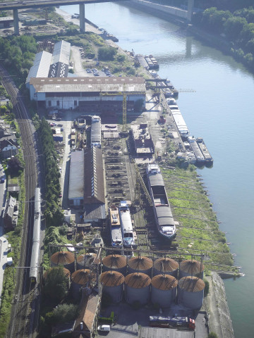 Namur. Beez. Port autonome de Namur.