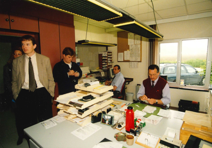 Florennes. Visite de M. le ministre Lebrun au dépôt des TEC, rue de Corenne 13.
