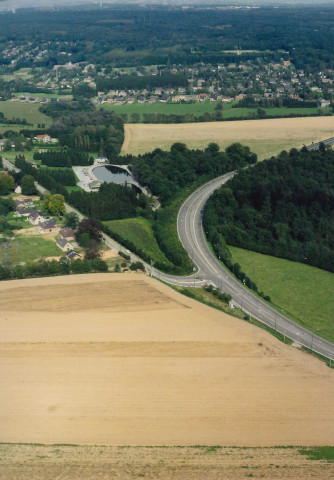 Neuville-en-Condroz. Ehein. RN 63. Carrefour et contournement.