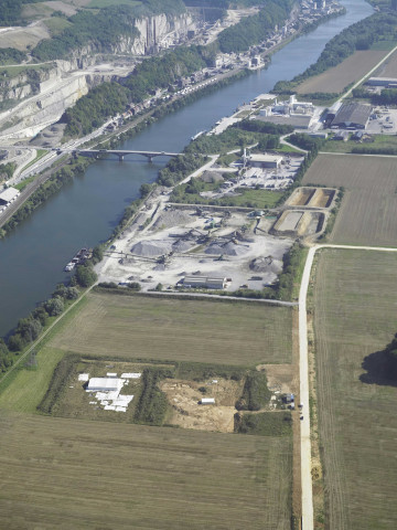 Engis. Hermalle-sous-Huy. Zoning. Vues aériennes.