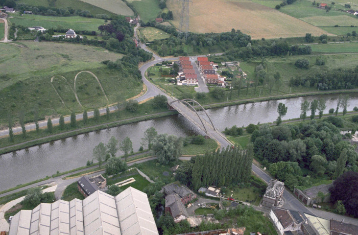 Ittre. Pont-route de Fauquez ; pont-route d'Asquempont ; écluse n°5 ; pont sur tête aval de l'écluse.