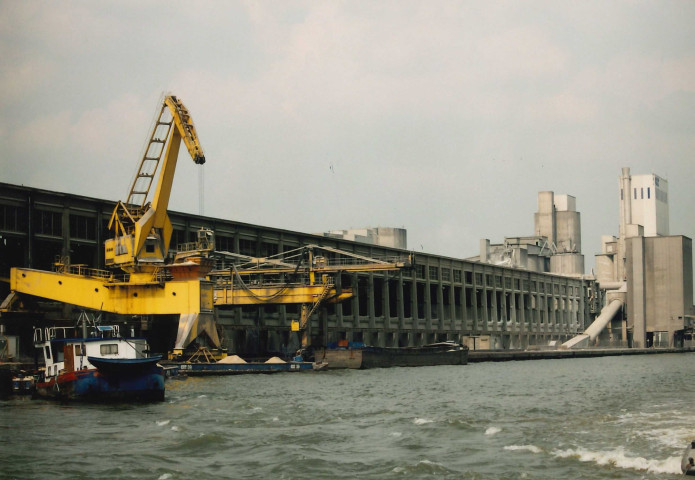 Visé. Lixhe. La cimenterie.