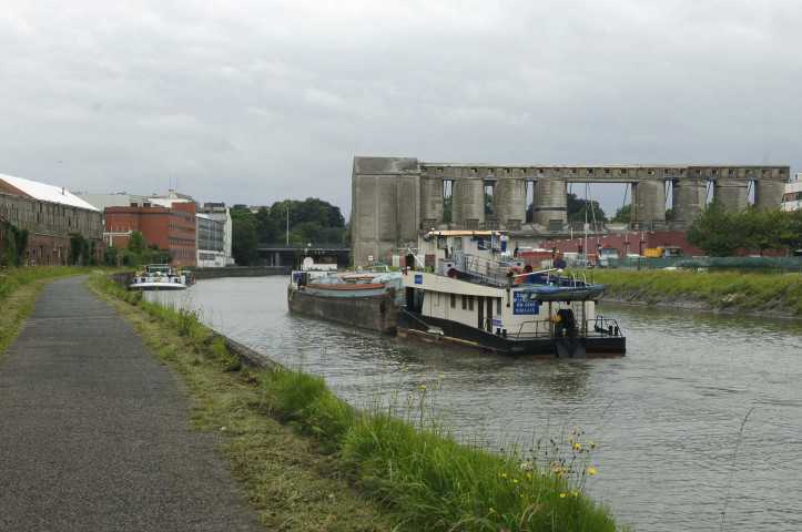 Antoing. Vues sur le passage du Ravel 1