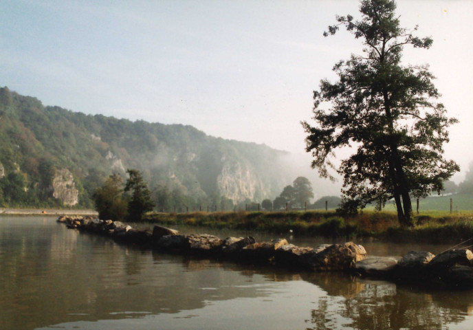 Hastière. Waulsort. Aménagement des berges.