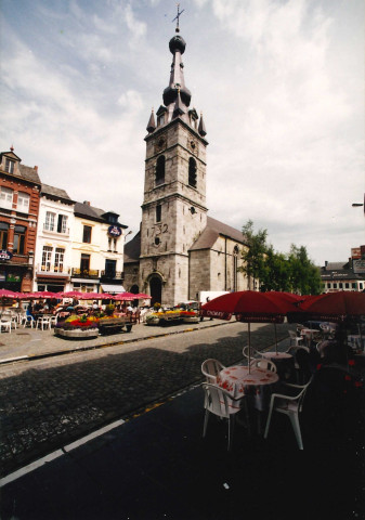 Chimay. Grand'Place. Collégiale Sainte-Pierre et Paul.