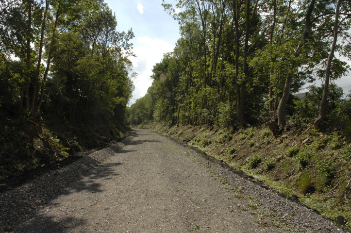Sivry-Rance. Sautin. Aménagements du Ravel sur l'ancienne ligne SNCB 109.