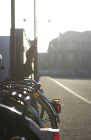 Ottignies. Station SNCB. Box à vélos.