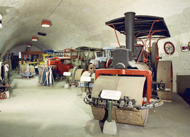 Mons. Musée de la route, place Nervienne.