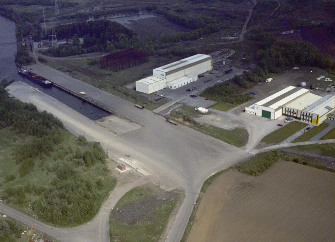 Pont-de-Loup. Zone portuaire du Dria.