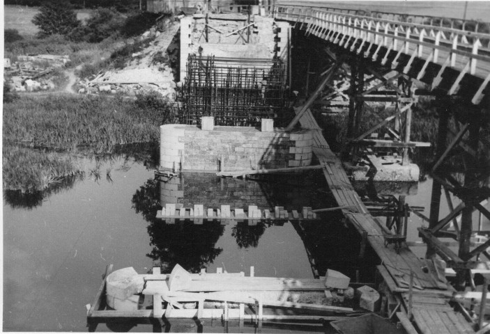 Construction du pont sur l'Ourthe