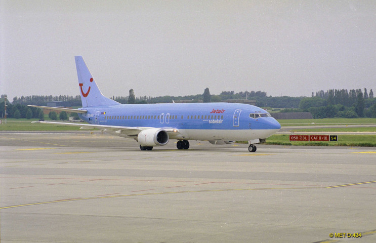 Grâce-Hollogne. Aéroport de Bierset. Avions des sociétés "Jetair" et "Sobelair".